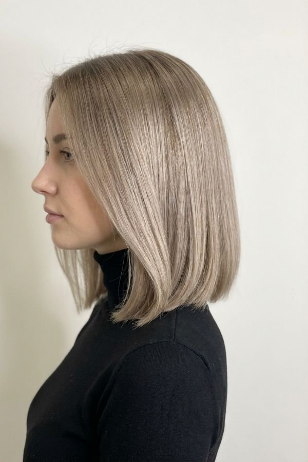 30 Trendy Medium Length Hairstyles You'll Love 21 Ash Blonde Lob