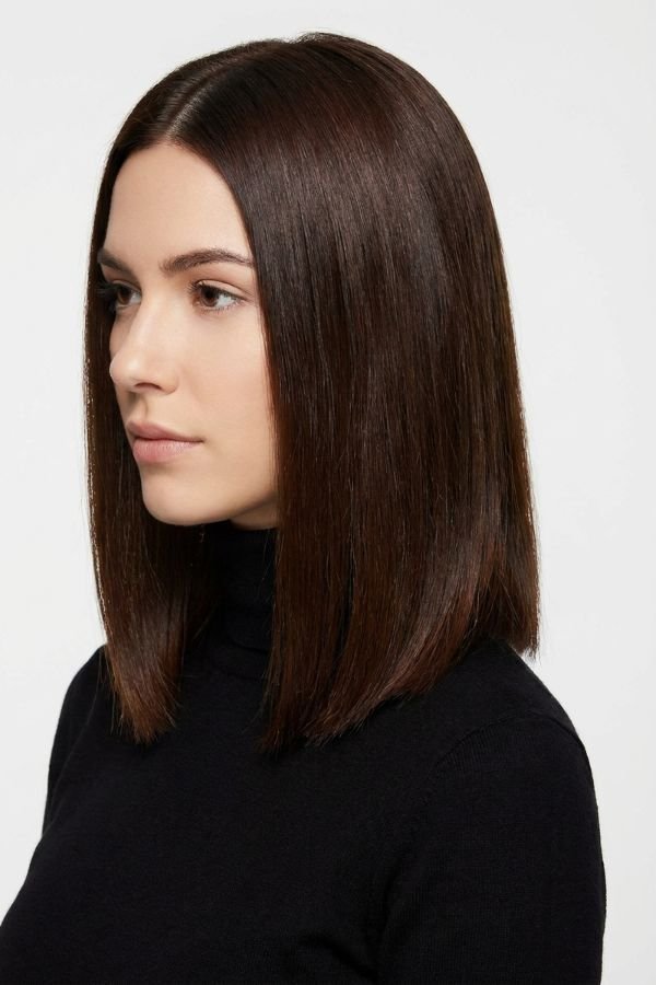 30 Trendy Medium Length Hairstyles You'll Love 8 Blunt Lob Cut