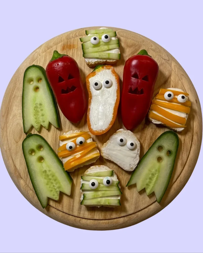 17 Halloween Finger Food Ideas for a Spooky Party Everyone Will Love 7 Halloween Veggie Snack Board