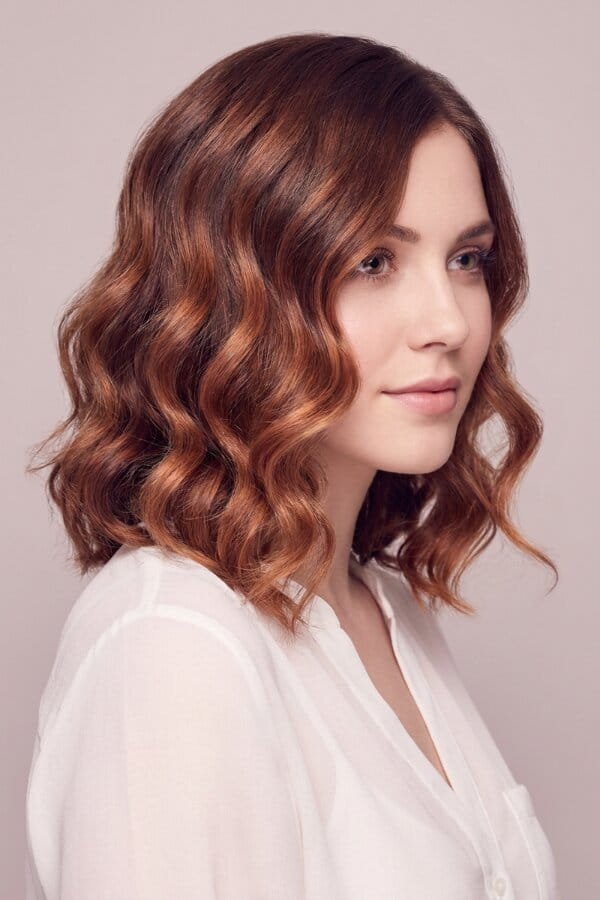 25 Trendy Shoulder Length Hairstyles to Try 18 Mermaid Wave Lob