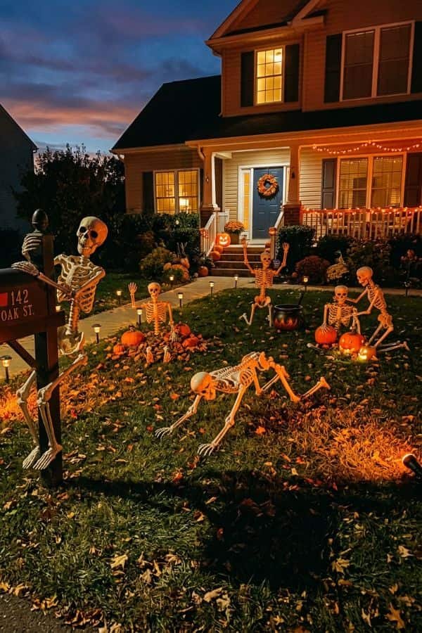 27 Front Yard Halloween Decorations 19 Skeleton Lawn Takeover