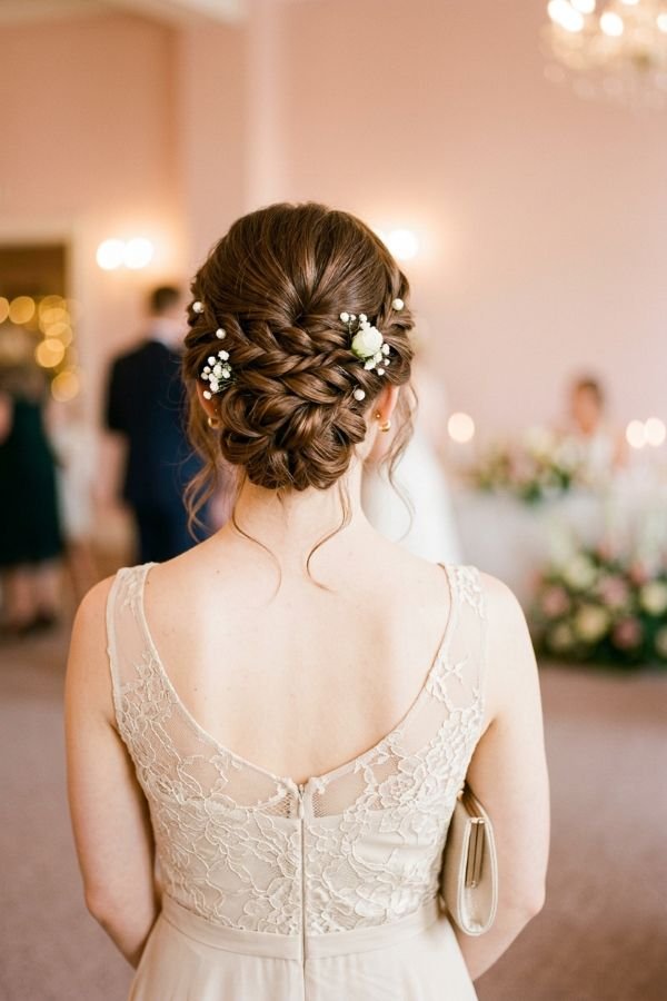 30 Trendy Medium Length Hairstyles You'll Love 29 Wedding Guest Updo