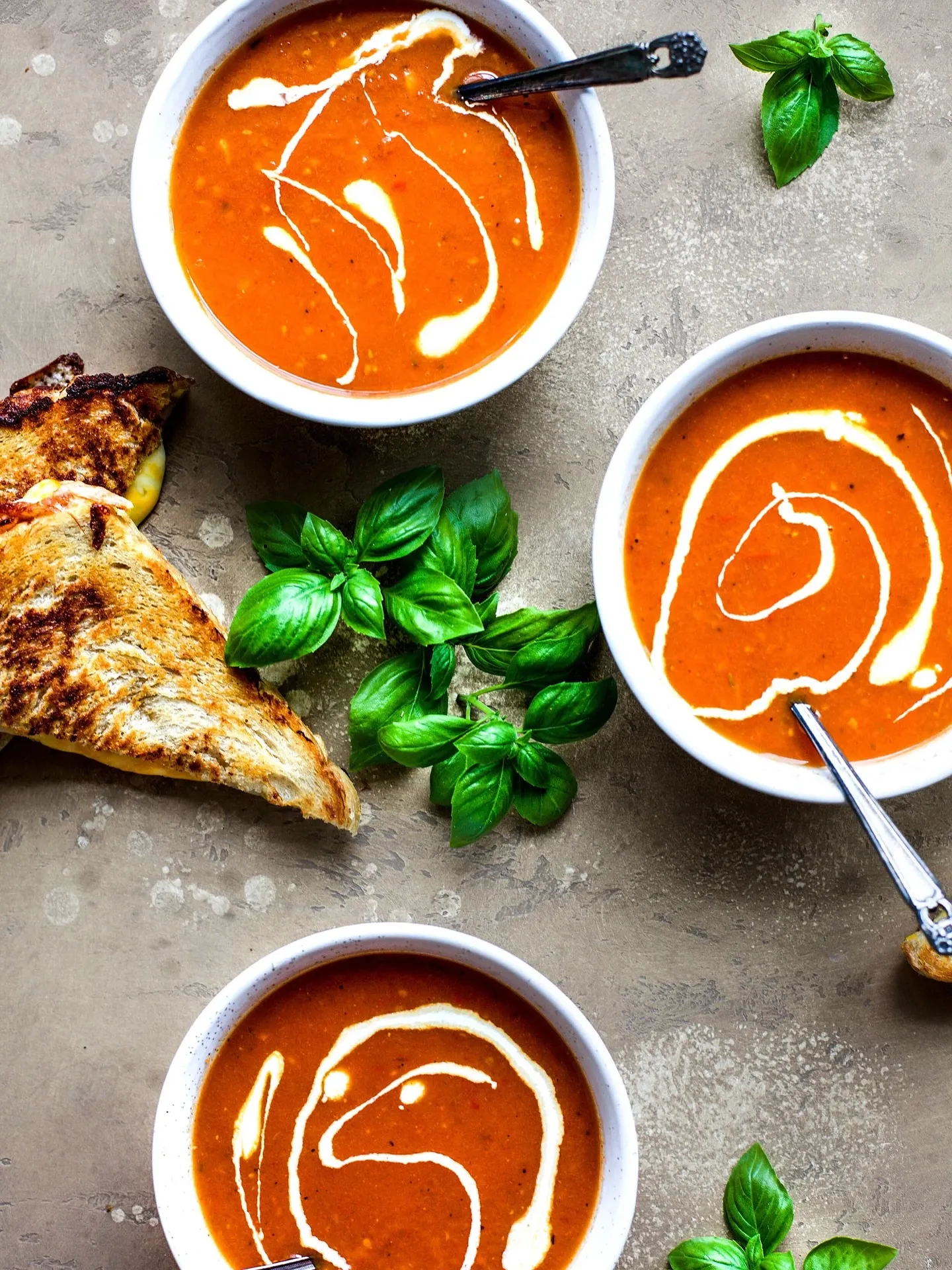 Roasted Tomato Basil Soup